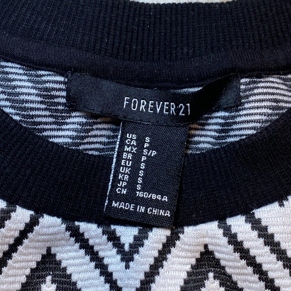 Chevron Crop Shirt - Picture 3 of 3